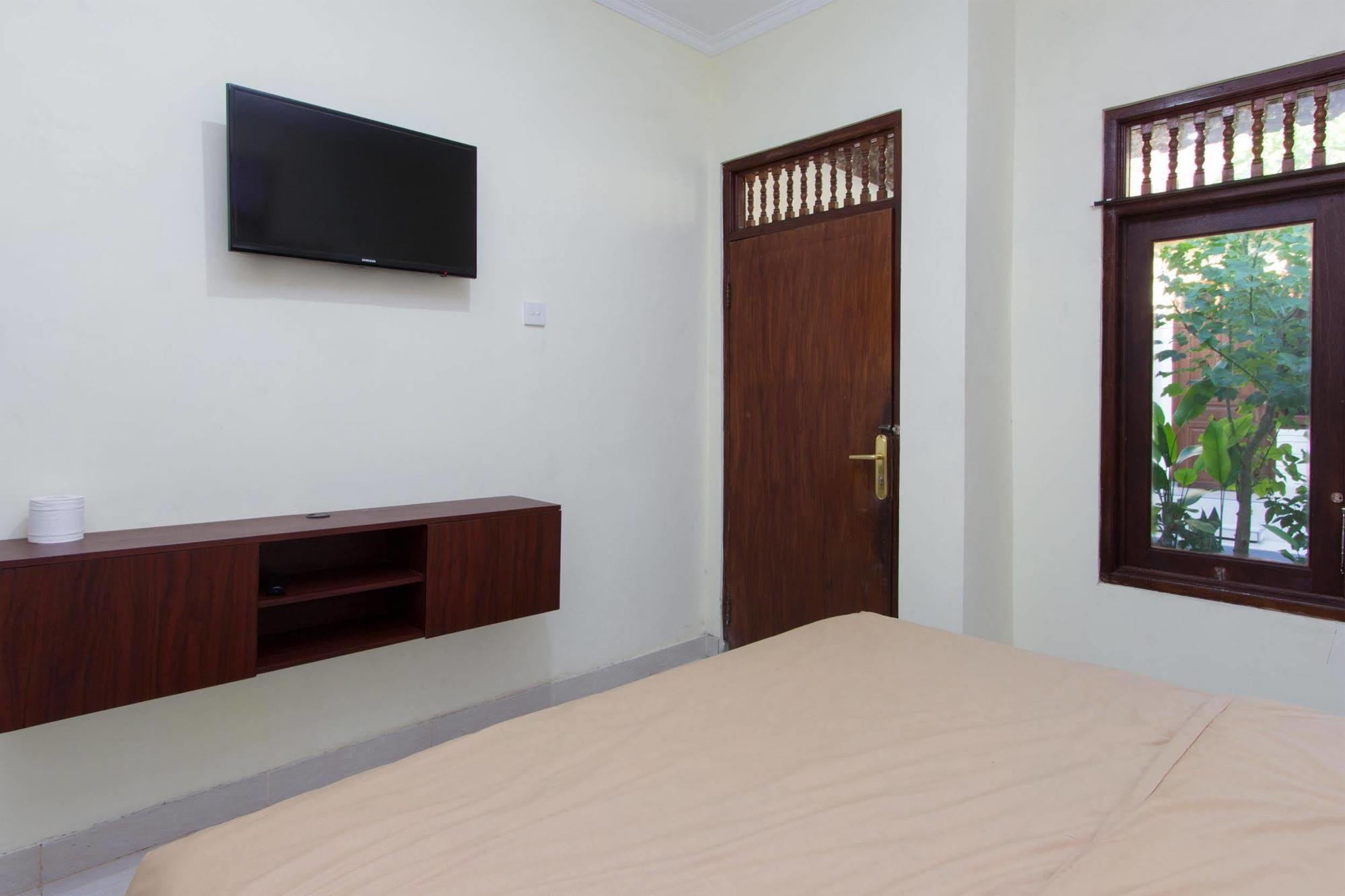 Reddoorz @ Sehati Raya Kuta Legian Exterior foto
